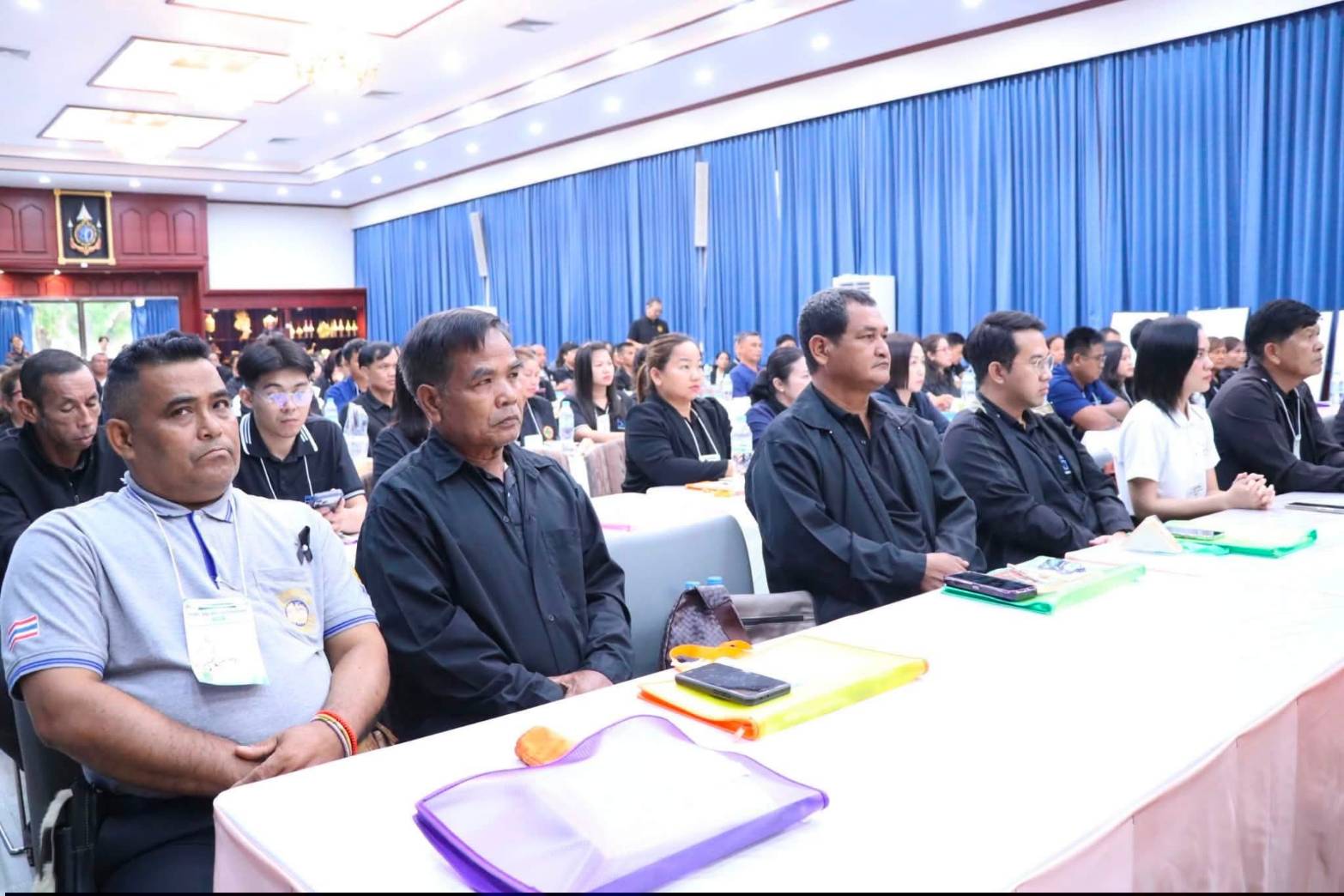 title - เลขาธิการสำนักงานการปฏิรูปที่ดินเพื่อเกษตรกรรม เป็นประธานในพิธีเปิดโครงการฝึกอบรมเชิงปฏิบัติการ หลักสูตร “รู้ปลูก รู้รักษา รู้คุณค่าของหญ้าแฝก” ระยะที่ 2 ภายใต้โครงการพัฒนาและรณรงค์การใช้หญ้าแฝกอันเนื่องมาจากพระราชดำริ ประจำปีงบประมาณ พ.ศ. 2569 ณ ศูนย์ส่งเสริมและพัฒนาอาชีพเสริมนอกภาคการเกษตร (ศพส.)